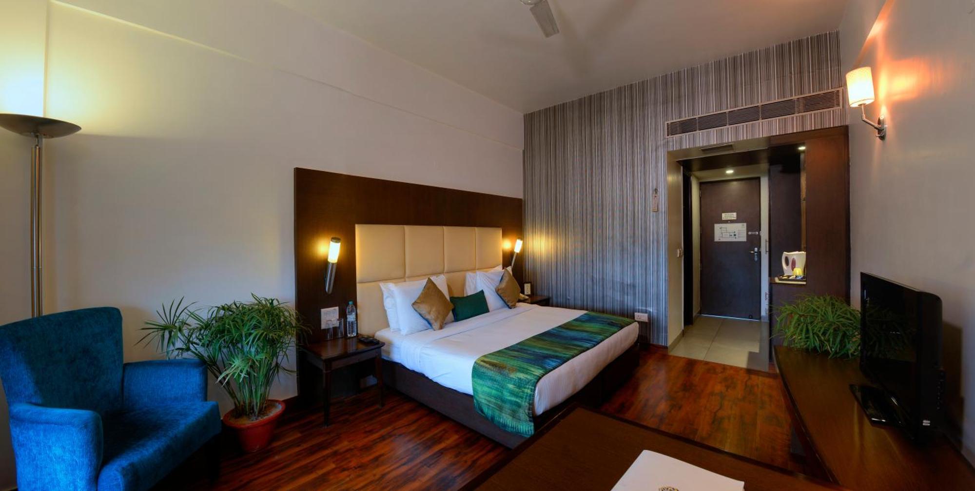 Treehouse Hotel Club & Spa Dharuhera Bagian luar foto