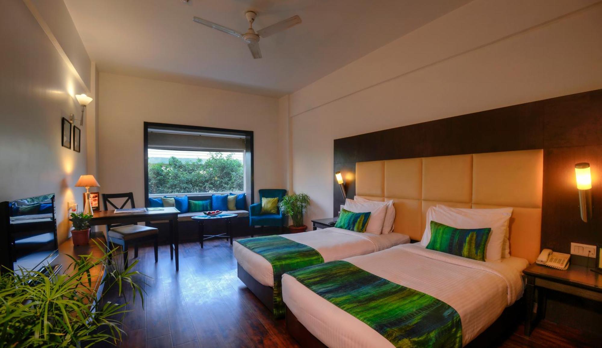 Treehouse Hotel Club & Spa Dharuhera Bagian luar foto
